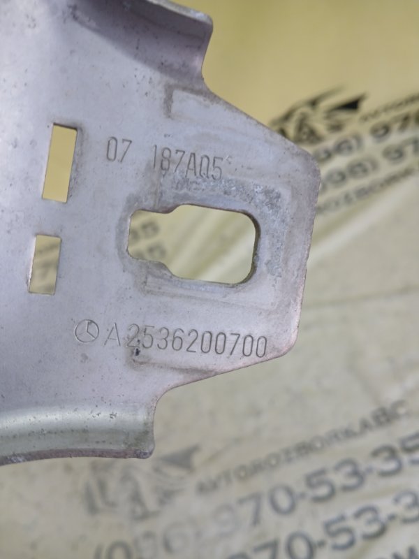 Кронштейн радиатора Mercedes-Benz GLC 300 X253 27492031846862