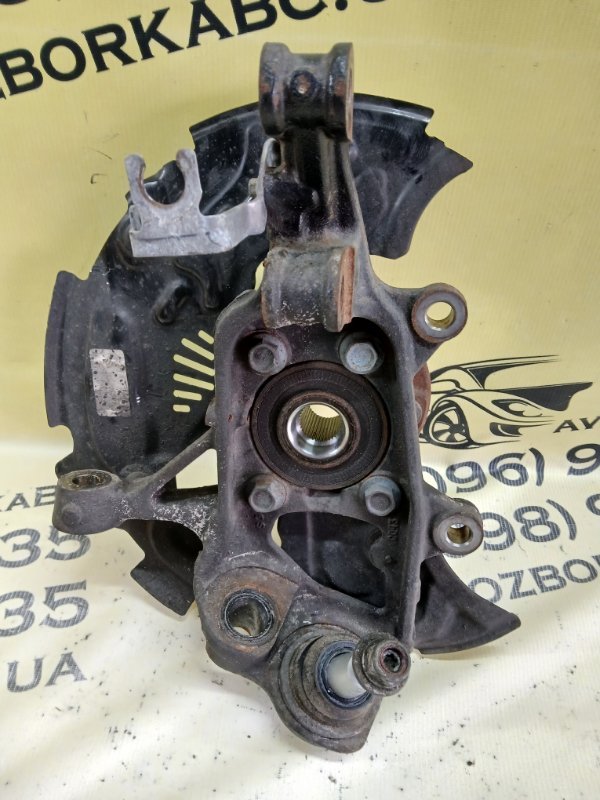 Цапфа передняя правая Explorer 2020 3.0