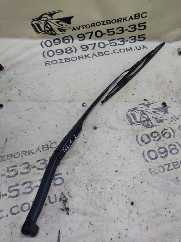 Запчасть дворник лобового стекла передний правый Hyundai Ioniq Hybrid 2019 1.6 DOHC - GDI 98321G2000 Б/У Дворник лобового стекла передний правый Hyundai Ioniq Hybrid 2019 1.6 DOHC - GDI 98321G2000 Б/У