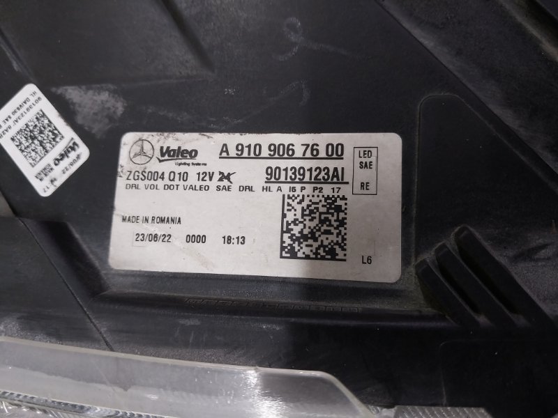 Фара передняя правая Sprinter 2021 W907 2.2