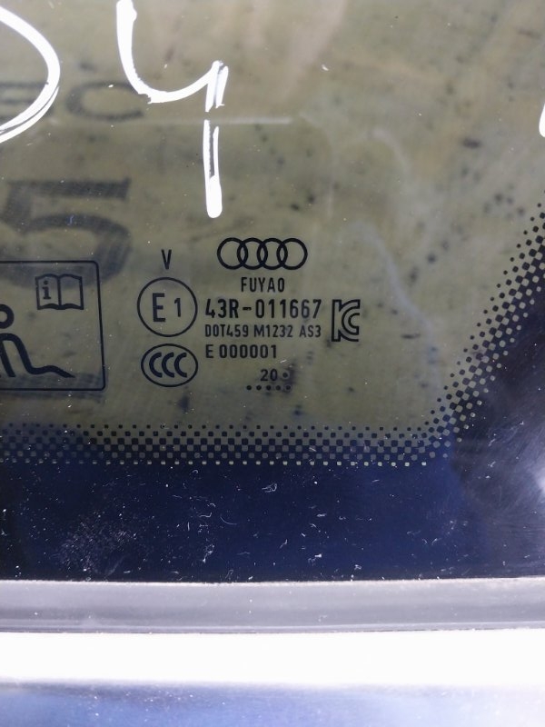 Форточка кузова задняя правая Q3 2021 83A 2.0 CZRA Форточка кузова задняя правая Q3 2021 83A 2.0 CZRA