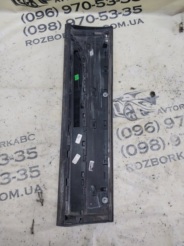 Накладка двери задняя левая Audi Q5 80A 2.0 DAYB Накладка двери задняя левая Audi Q5 80A 2.0 DAYB