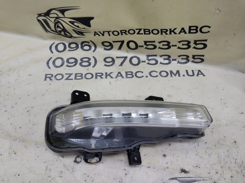 Фара противотуманная передняя правая Ford Explorer 2020 3.0 LB5Z-15200-E Б/У