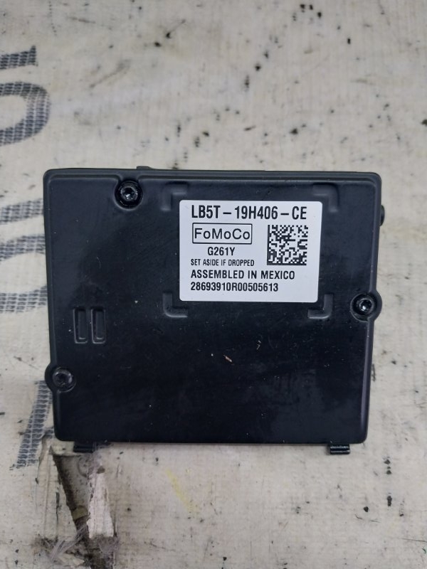 Камера на лобовое Ford Explorer 3.0