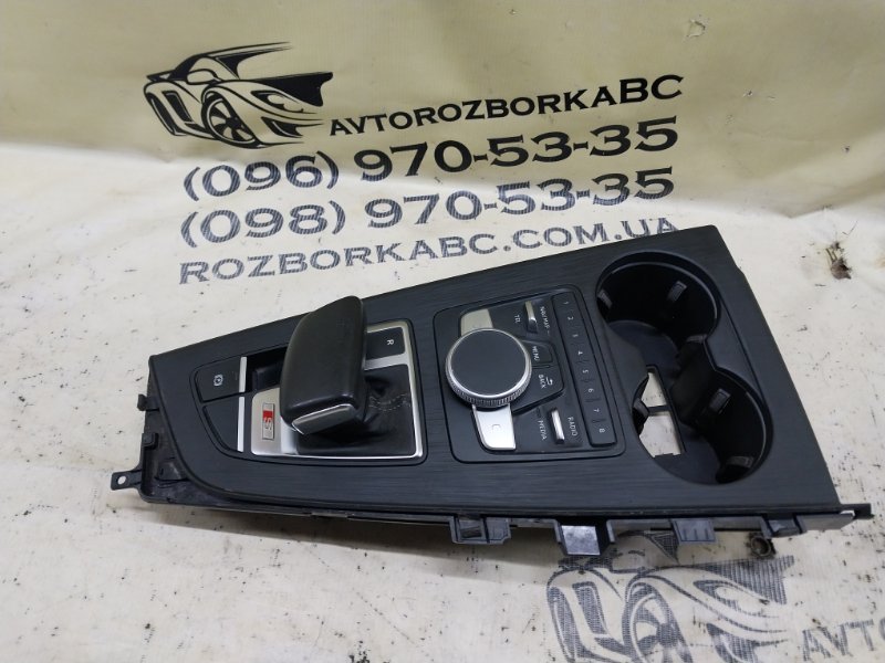 Накладка центральной консоли Audi S5 2017 Coupe 3.0 CWGD 8W1 864 261 C Б/У