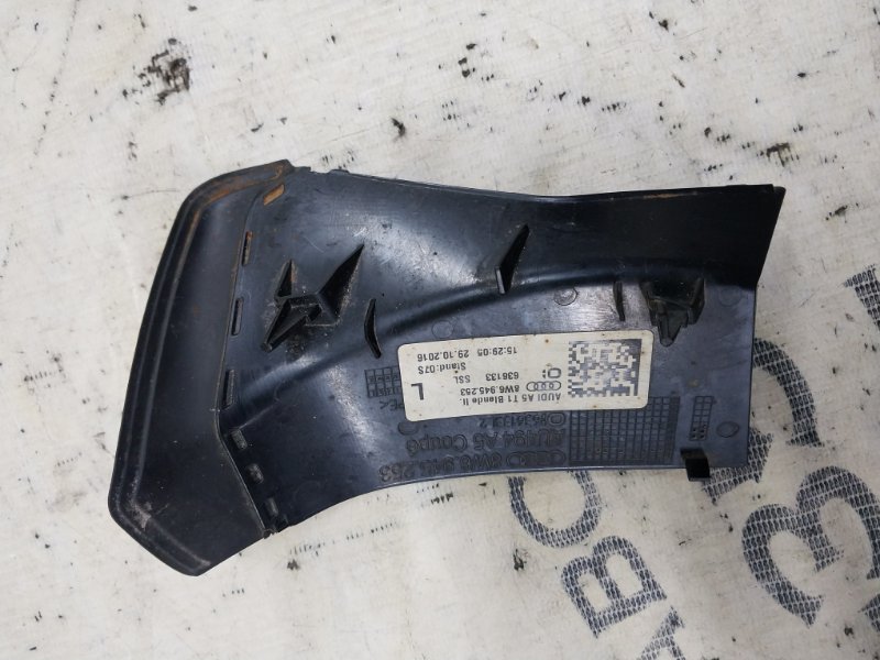 Накладка стоп-сигнала левая Audi S5 Coupe 3.0 CWGD