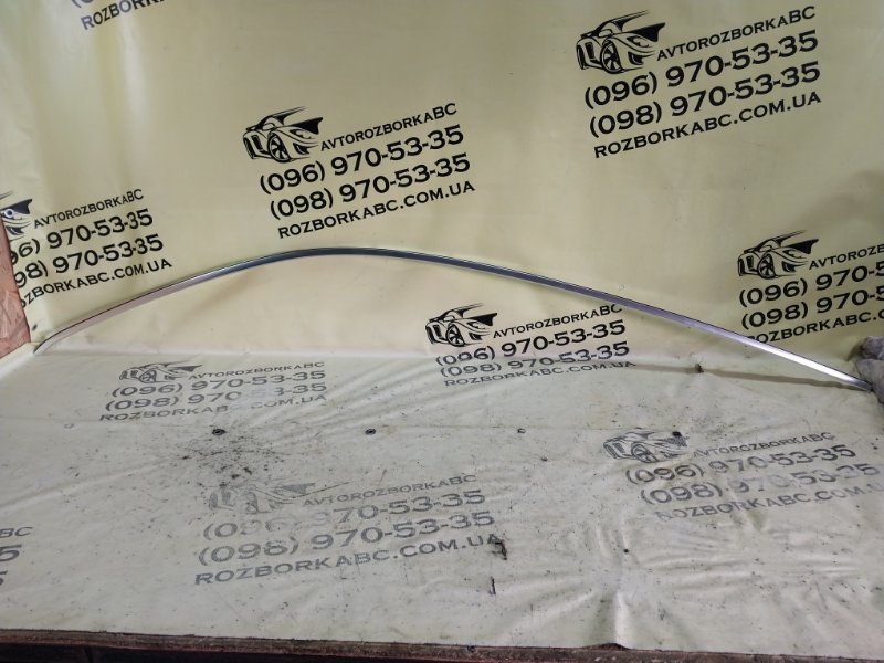 Запчасть молдинг крыши Audi Q8 2019 3.0 DCBD 4M88537033Q7 Б/У Молдинг крыши Audi Q8 2019 3.0 DCBD 4M88537033Q7 Б/У