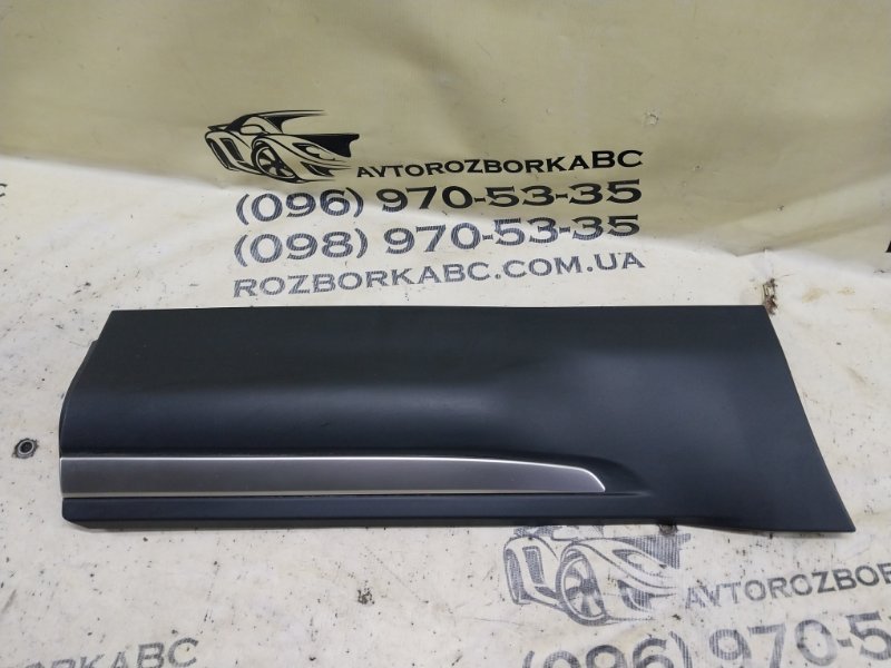 Накладка двери задняя правая Land Rover Evoque 2016 L538 2.0L 16V TIVCT T/C Gen2 LR079525 Б/У