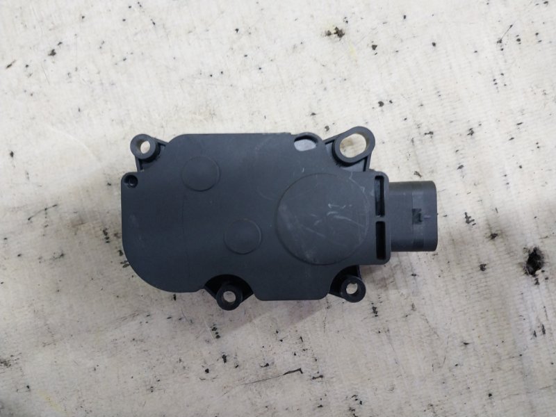 Актуатор / моторчик жалюзей Porsche Macan 95B 3.0 CTMA