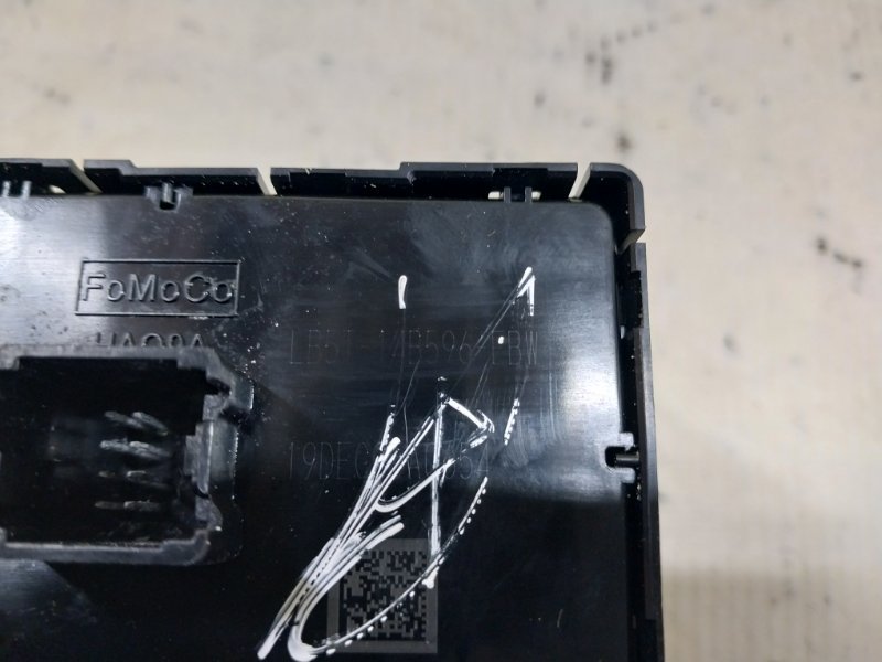 Переключатель режимов езды Explorer 2020 3.0