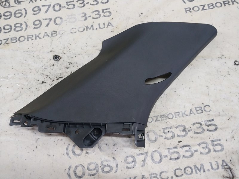 Накладка в салоне задняя левая Explorer 2020 3.0