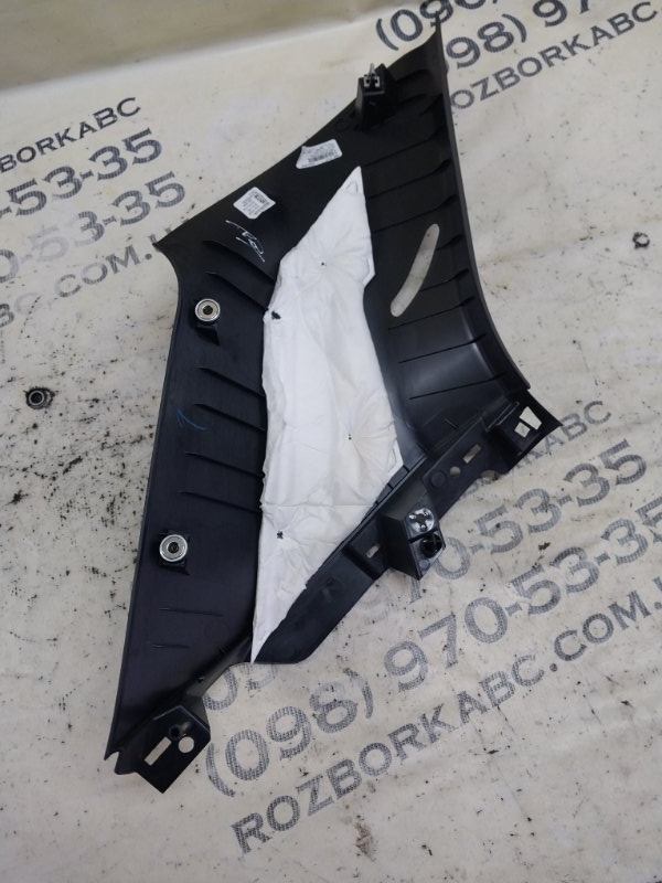 Накладка в салоне задняя правая Ford Explorer 3.0