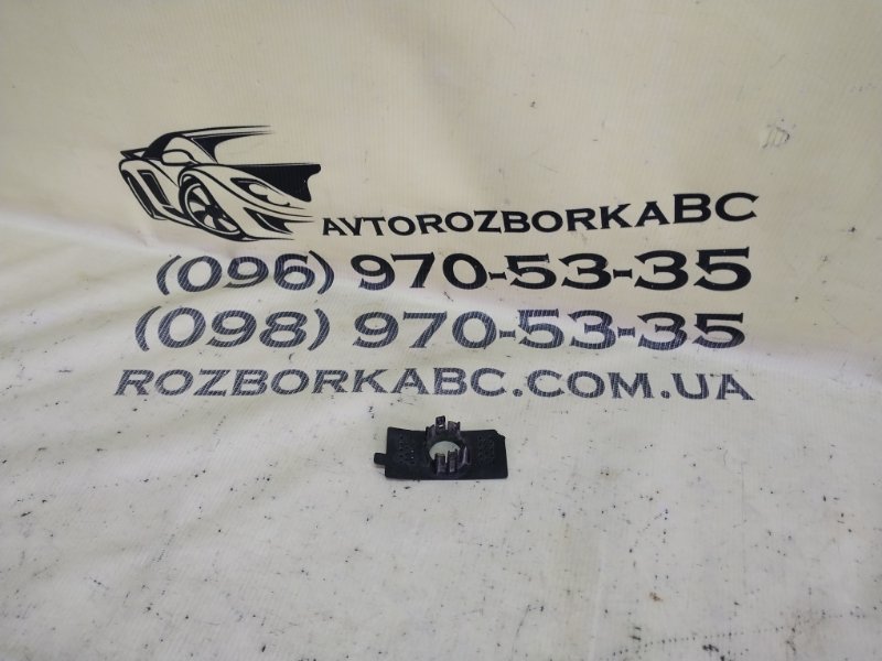 Кронштейн парктроника задний левый Volkswagen Tiguan 2019 Tiguan 2 2.0 DGUA 5NN919491B Б/У