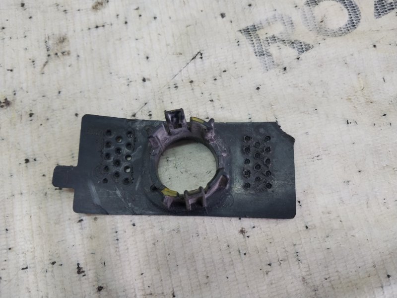 Кронштейн парктроника задний левый Tiguan 2019 Tiguan 2 2.0 DGUA