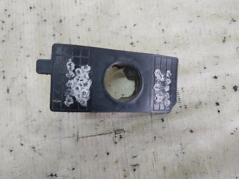 Кронштейн парктроника задний левый Volkswagen Tiguan Tiguan 2 2.0 DGUA