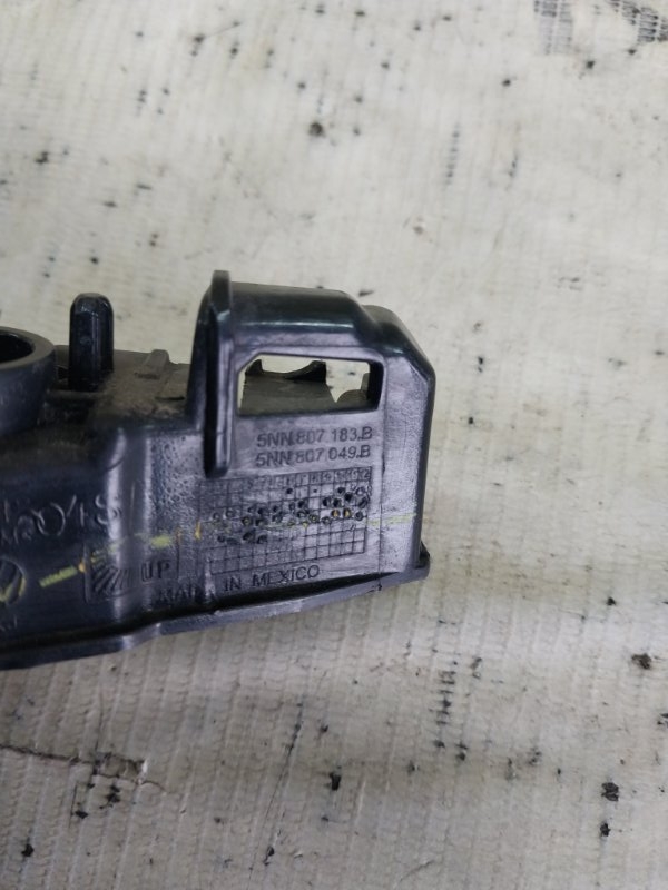 Кронштейн бампера передний Tiguan 2022 Tiguan 2 2.0 DTEA