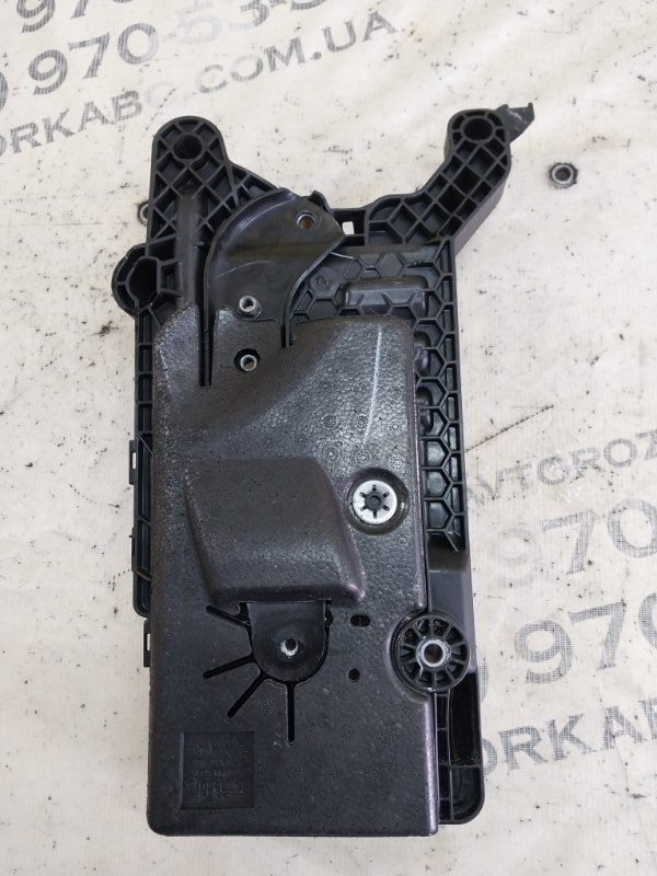 Подставка под аккумулятор Tiguan 2019 Tiguan 2 2.0 DGUA