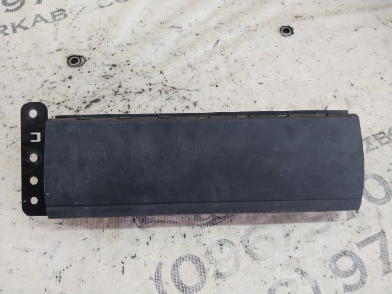 Подушка безопасности в колени левая Explorer 2020 3.0