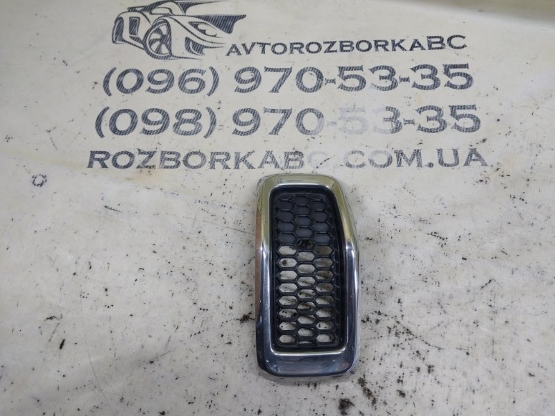 Запчасть решетка радиатора Jeep Cherokee 2017 KL 2.4 68303626AC Б/У Решетка радиатора Jeep Cherokee 2017 KL 2.4 68303626AC Б/У