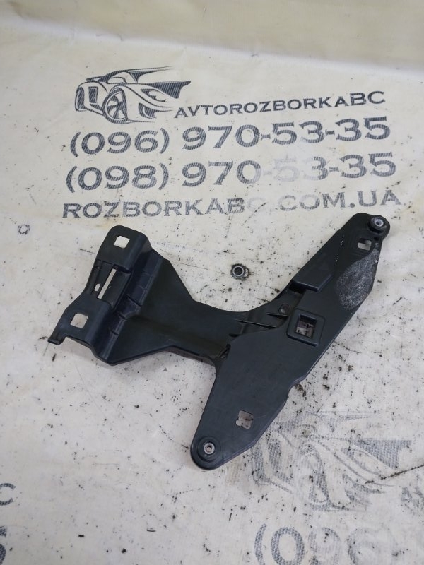 Кронштейн крепление фары правый Porsche Macan 2015 95B CTMA 95B 941 122 A Б/У