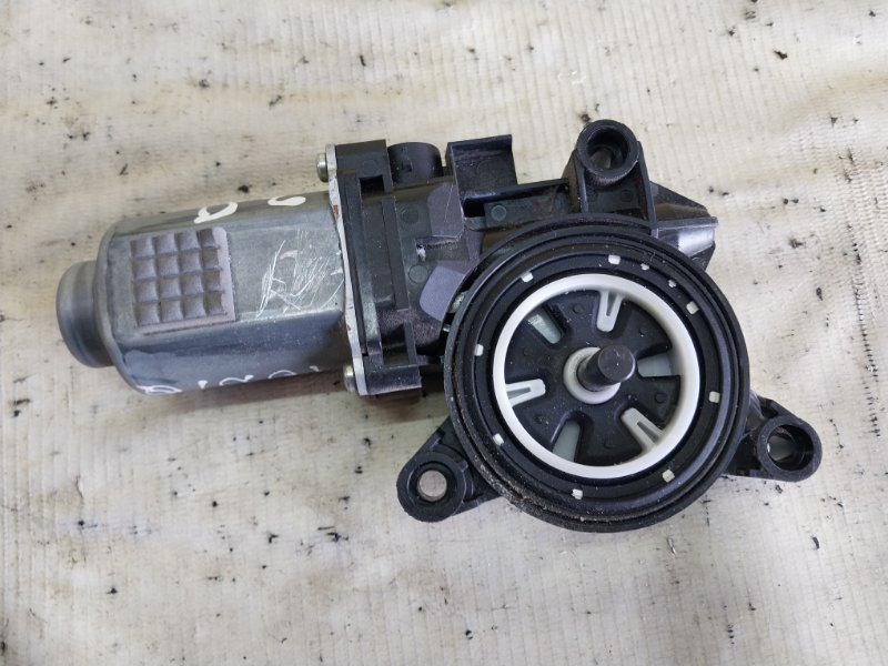 Мотор стеклоподъемника передний правый Ioniq Hybrid 2019 1.6 DOHC - GDI