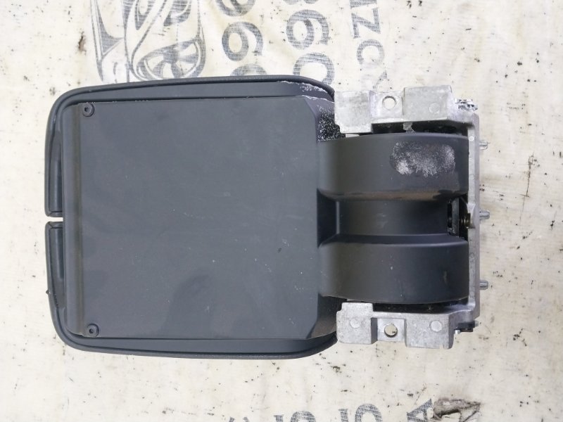 Подлокотник Q7 2016 4M 3.0