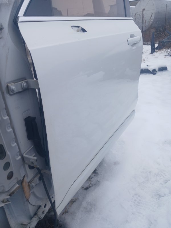 Двери передние левые Volvo XC90 t27 Двери передние левые Volvo XC90 t27