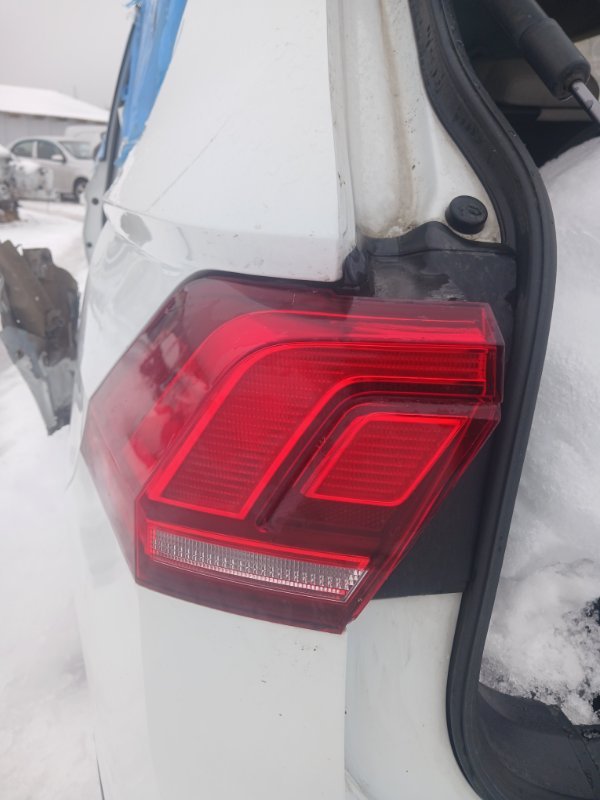 Фонарь внешний в крыло задний левый Volkswagen Tiguan 2019 Tiguan 2 2.0 DGUA 5NN 945 095 A Б/У