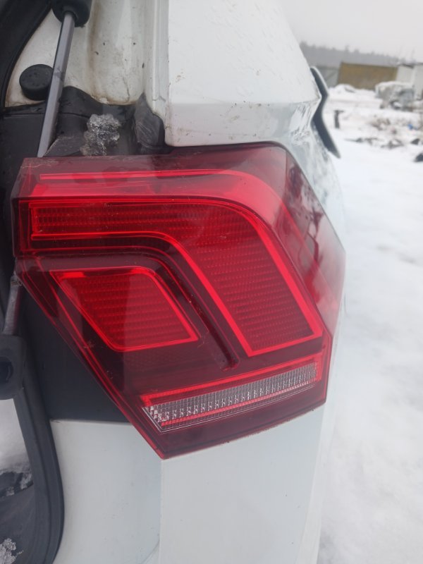 Фонарь внешний в крыло задний правый Volkswagen Tiguan 2019 Tiguan 2 2.0 DGUA 5NN 945 096 A Б/У