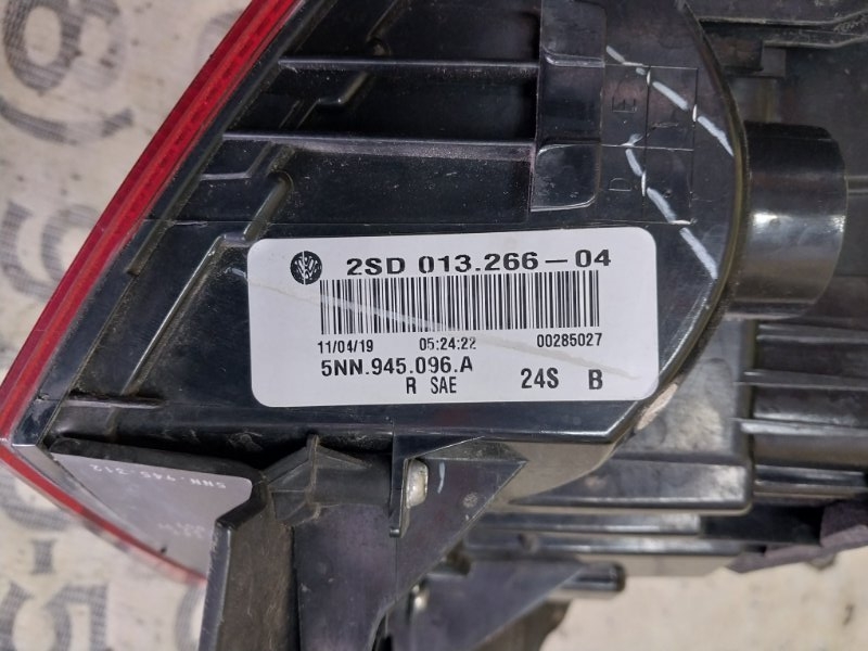 Фонарь внешний в крыло задний правый Tiguan 2019 Tiguan 2 2.0 DGUA