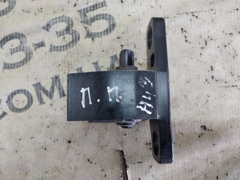 Петля двери нижняя передняя правая Mercedes-Benz GLC 300 X253 27492031635081