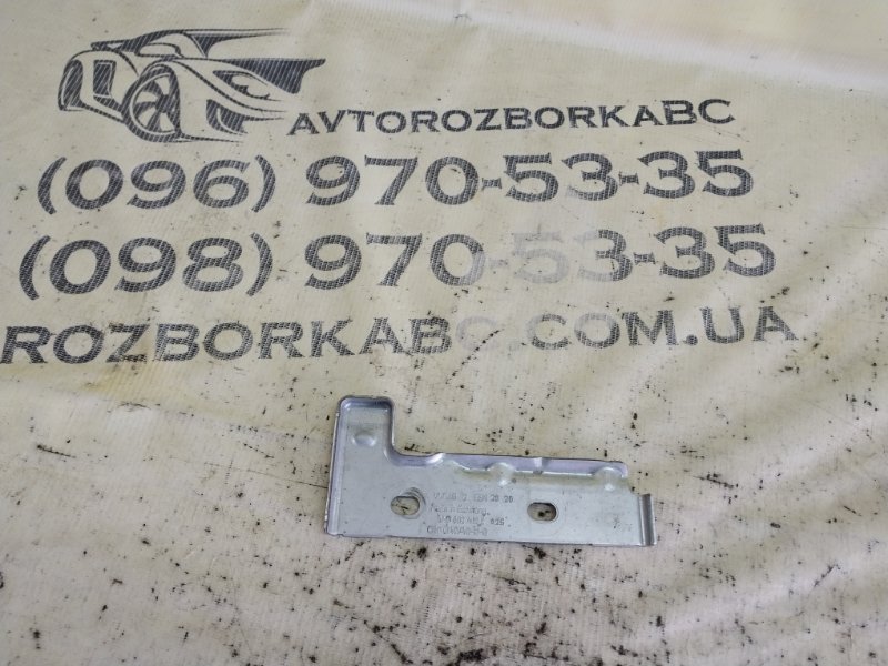 Крепление аккумулятора Audi Q7 2016 4M 3.0 4M0802419E Б/У