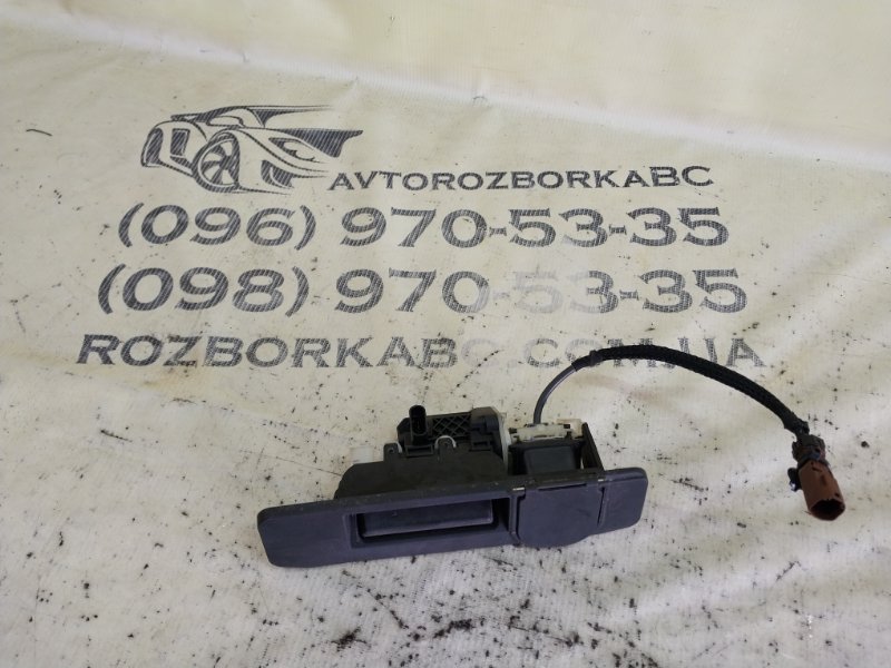 Ручка открывания багажника Mercedes-Benz GLS 450 4MATIC 2018 276 3.0 biturbo A1667500993 Б/У