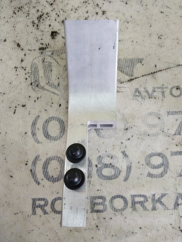 Кронштейн усилителя бампера GLB 2020 X247 D260920(D19)