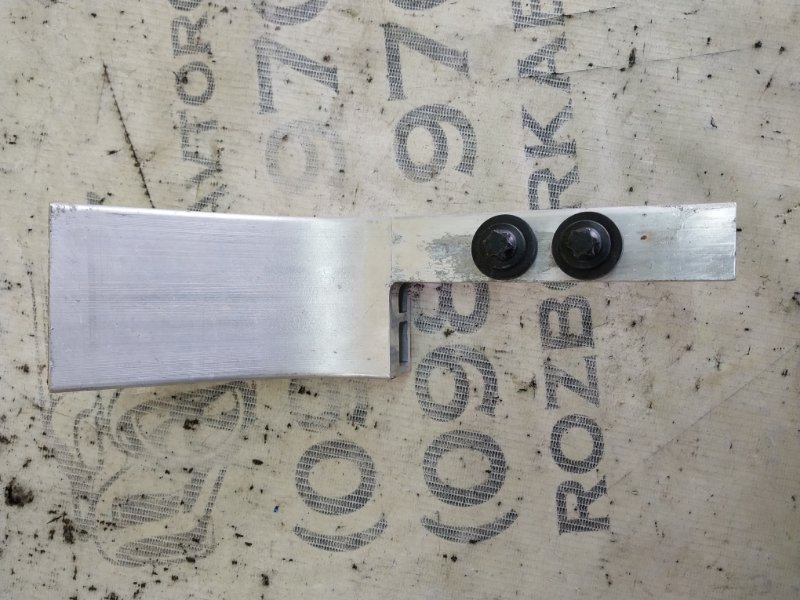 Кронштейн усилителя бампера Mercedes-Benz GLB X247 D260920(D19)