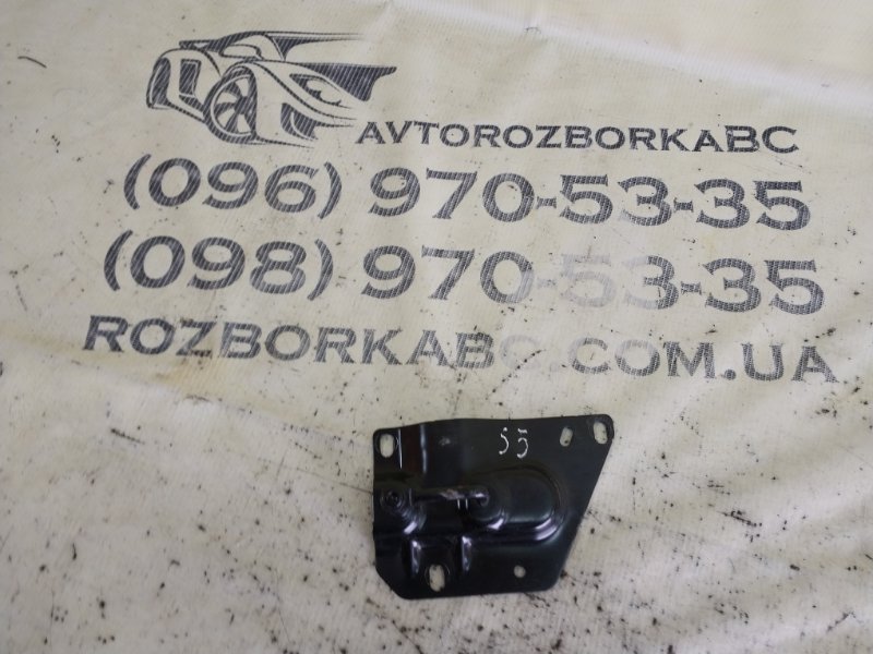 Скоба замка капота левая Audi S5 2017 Coupe 3.0 CWGD 8W0 823 185 D Б/У