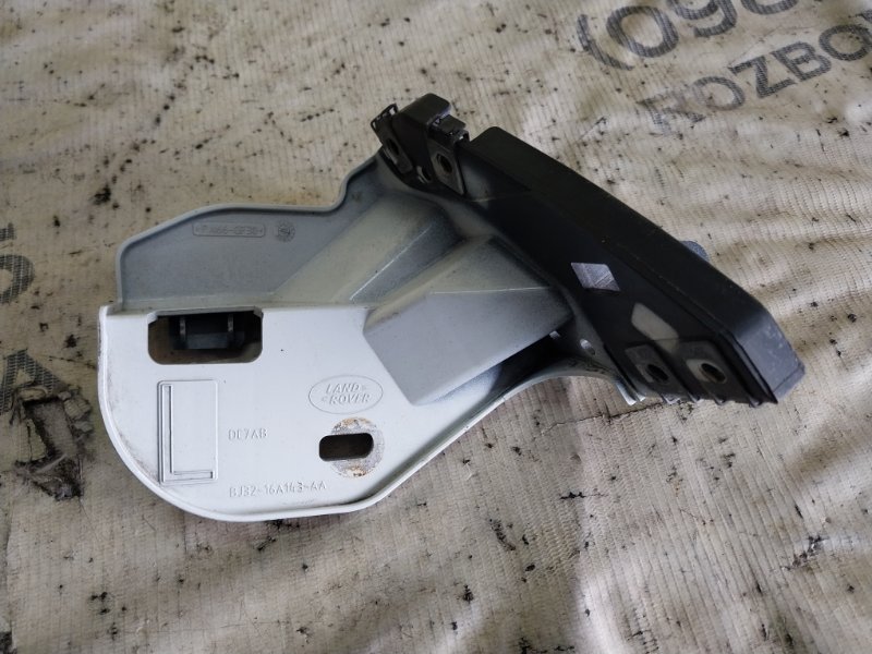 Кронштейн крыла левый Evoque 2016 L538 2.0L 16V TIVCT T/C Gen2