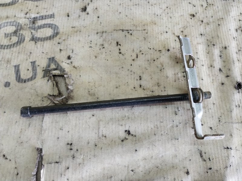 Крепление аккумулятора Land Rover Evoque L538 2.0L 16V TIVCT T/C Gen2