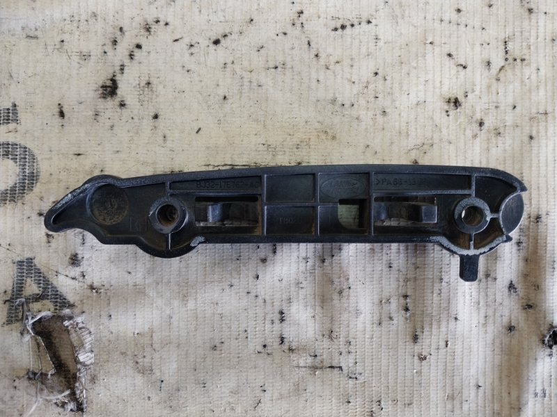 Кронштейн бампера правый Land Rover Evoque L538 2.0L 16V TIVCT T/C Gen2