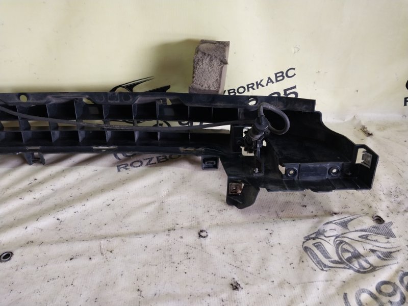 Абсорбер бампера передний Evoque 2016 L538 2.0L 16V TIVCT T/C Gen2 Абсорбер бампера передний Evoque 2016 L538 2.0L 16V TIVCT T/C Gen2