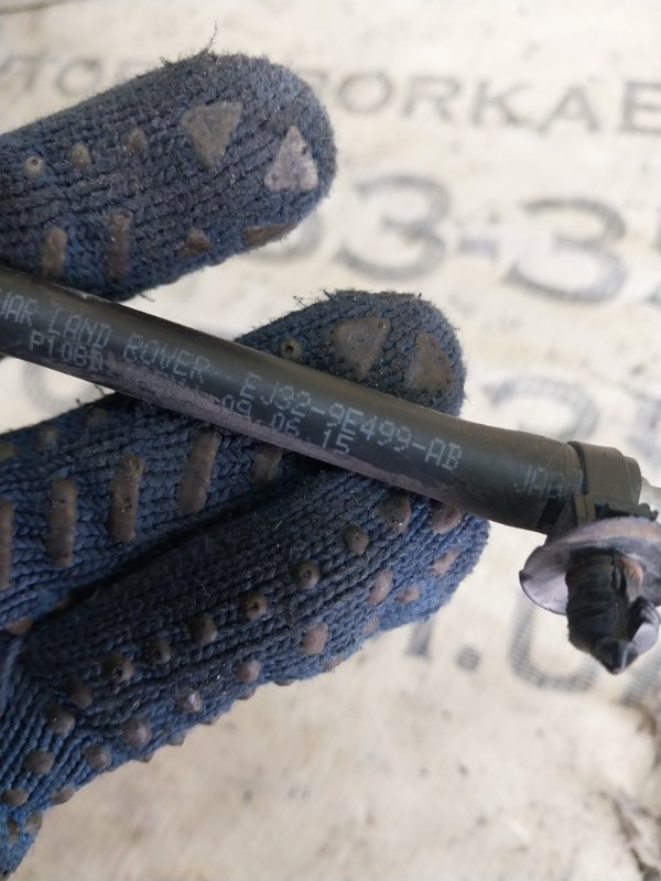 Вакумная трубка Evoque 2016 L538 2.0L 16V TIVCT T/C Gen2