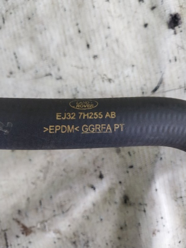 Трубка системы охлаждения Land Rover Evoque L538 2.0L 16V TIVCT T/C Gen2