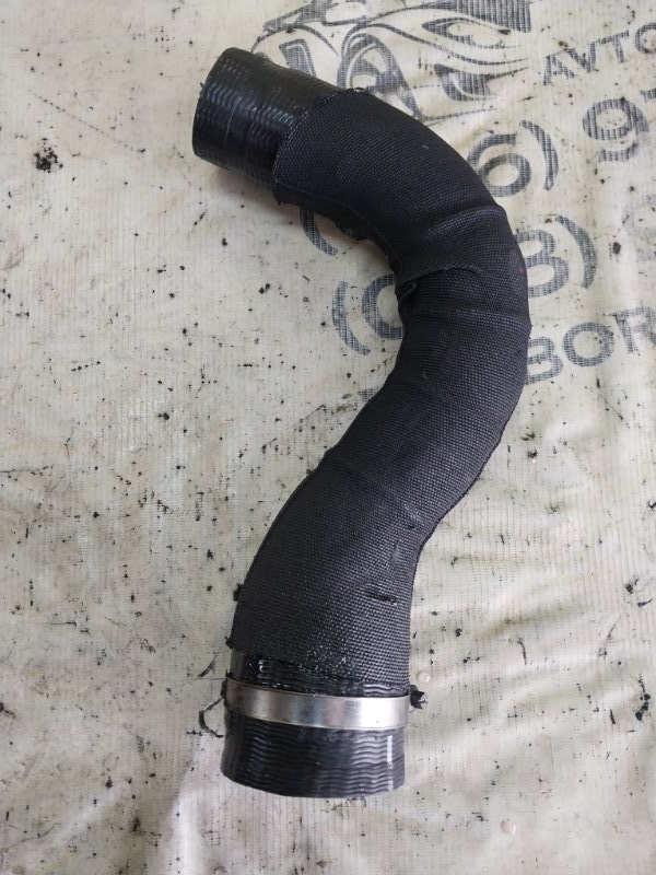 Патрубок интеркулера правый Land Rover Evoque L538 2.0L 16V TIVCT T/C Gen2