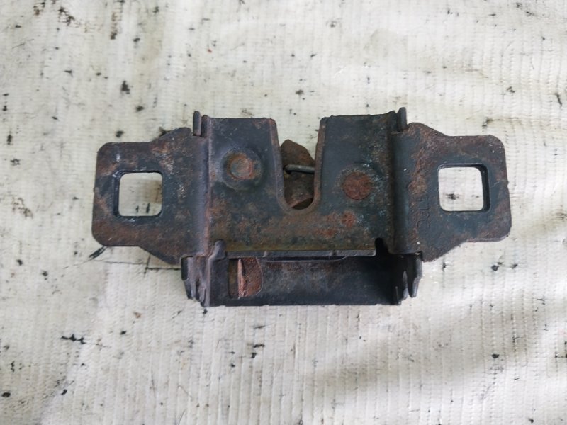 Замок капота Land Rover Evoque L538 2.0L 16V TIVCT T/C Gen2