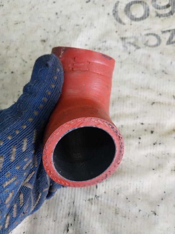 Патрубок интеркулера Evoque 2016 L538 2.0L 16V TIVCT T/C Gen2