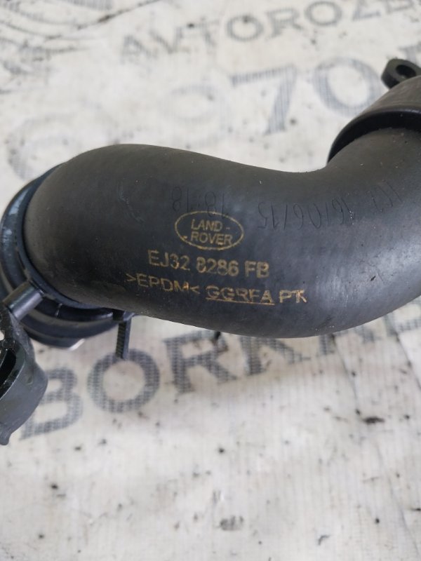 Трубка системы охлаждения Evoque 2016 L538 2.0L 16V TIVCT T/C Gen2