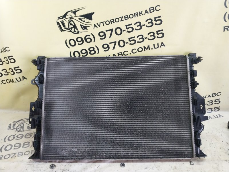 Радиатор охлаждение двигателя Land Rover Evoque 2016 L538 2.0L 16V TIVCT T/C Gen2 6G918005FD Б/У