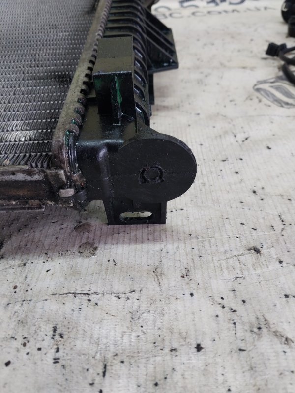 Радиатор охлаждение двигателя Evoque 2016 L538 2.0L 16V TIVCT T/C Gen2