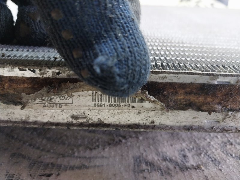 Радиатор охлаждение двигателя Evoque 2016 L538 2.0L 16V TIVCT T/C Gen2