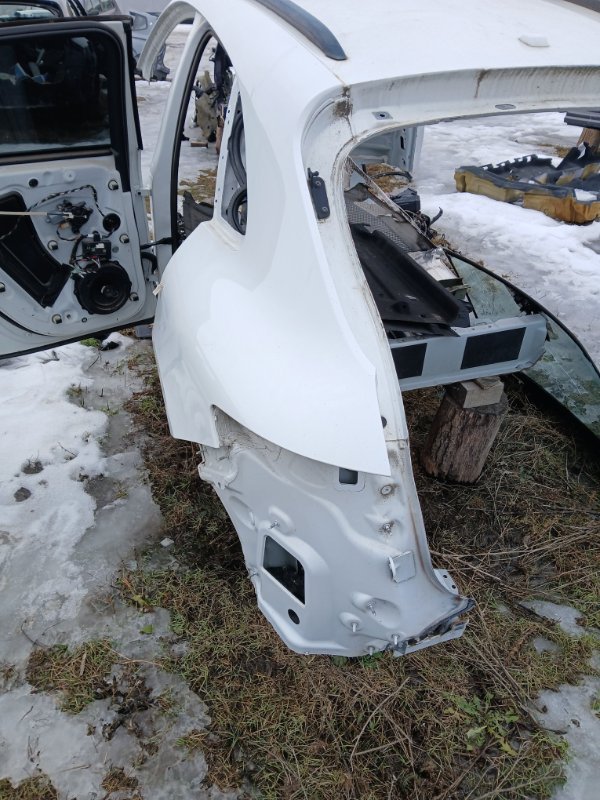 Четверть (крило) задний левый Macan 2016 95B 3.0 CTMA